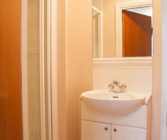 דירת שלושה חדרים, Royal Mile Accommodation