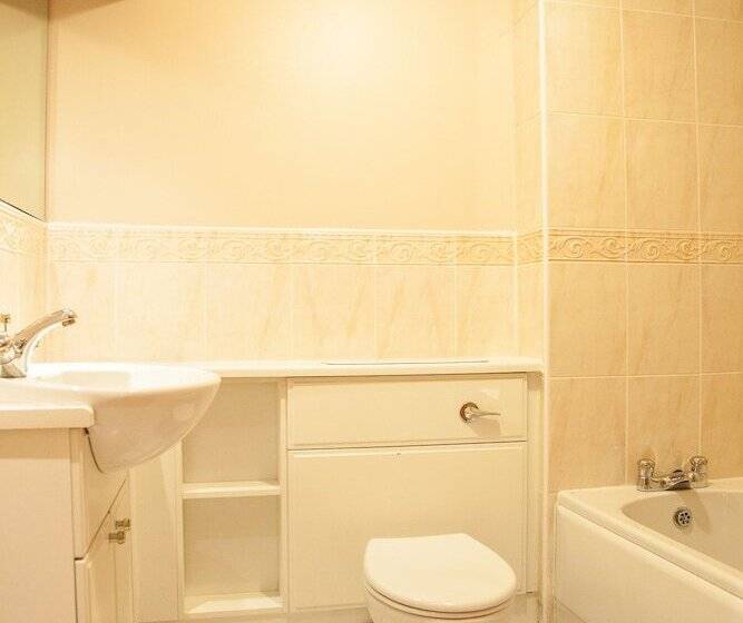 דירת שלושה חדרים, Royal Mile Accommodation