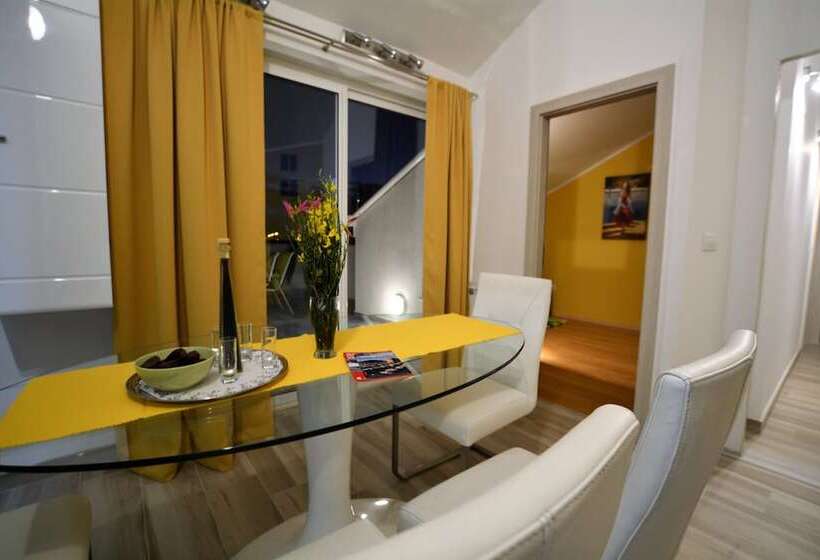 带4个卧室的公寓, Villa Rosa