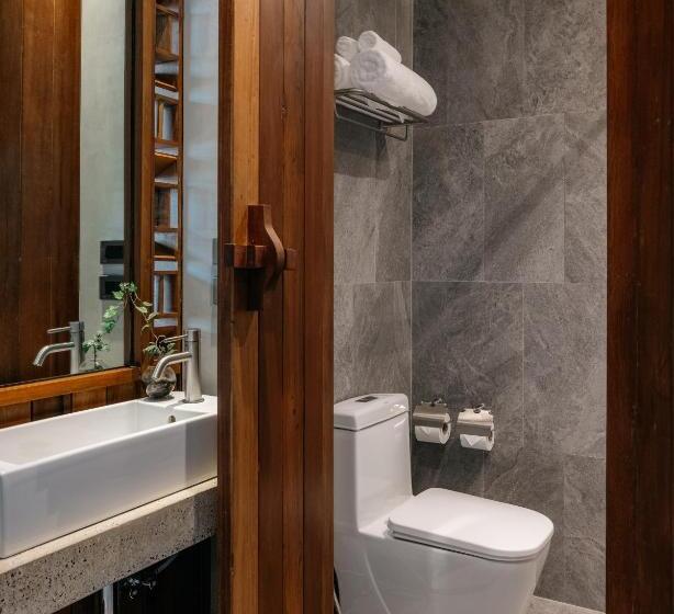 اتاق عادی, Tamni