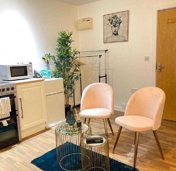 Студия Deluxe, Citynights Studios With Free Parking