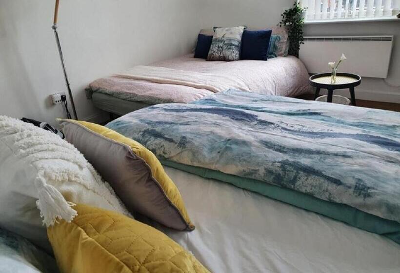 Семейное Студио, Citynights Studios With Free Parking