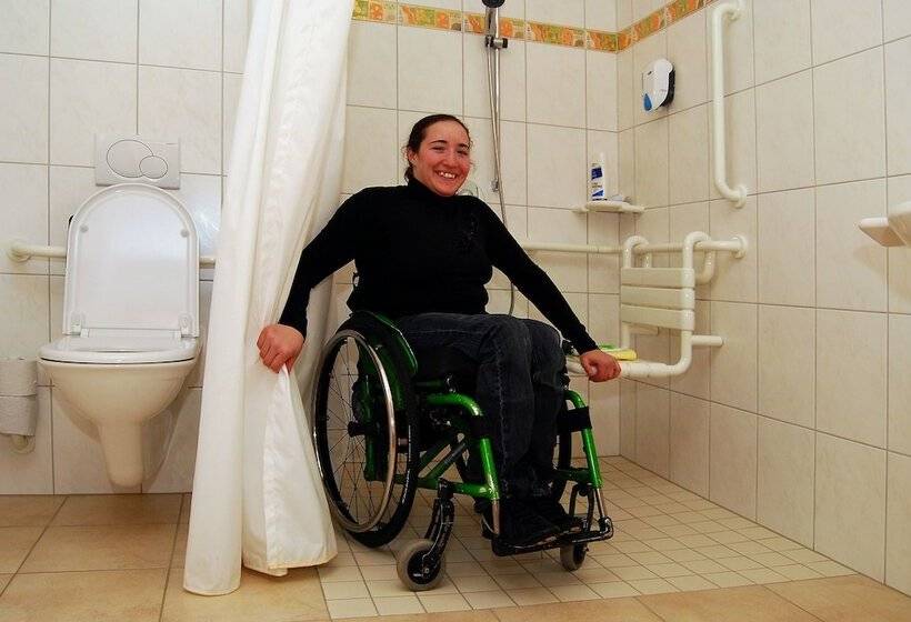 חדר סטנדרט מותאם לאדם עם מוגבלויות, Gasthaus Landhotel Traunstein