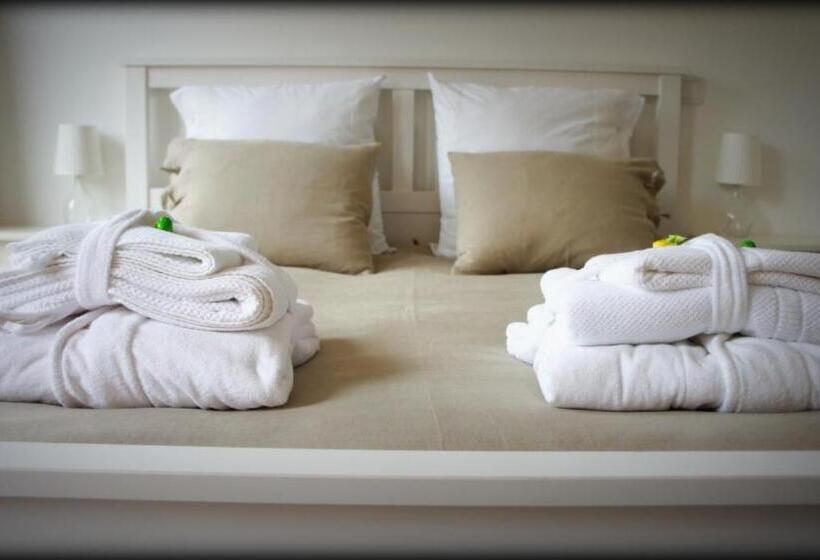 סוויטה, Hostel Gaia Porto