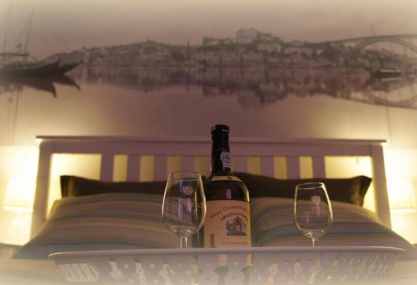 סוויטה, Hostel Gaia Porto