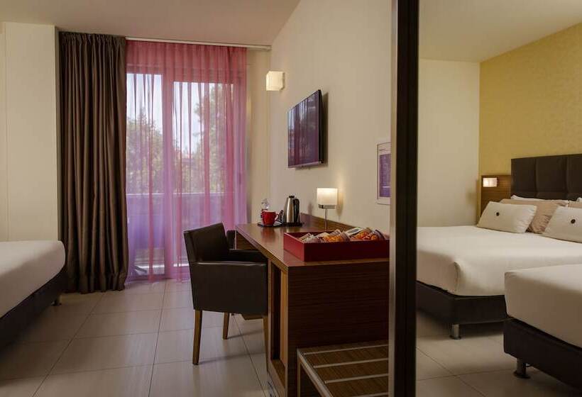 Habitación Triple Superior, Aqua