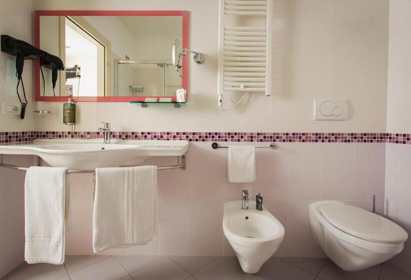 Habitación Triple Superior, Aqua