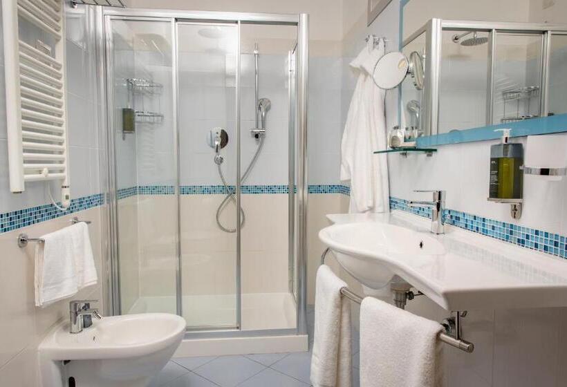 Habitación Triple Superior, Aqua