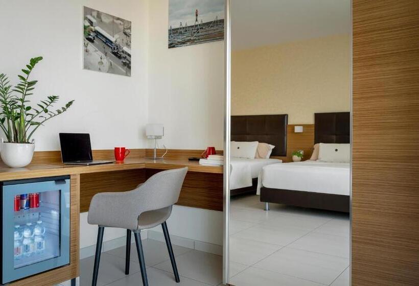 Habitación Cuádruple Superior, Aqua