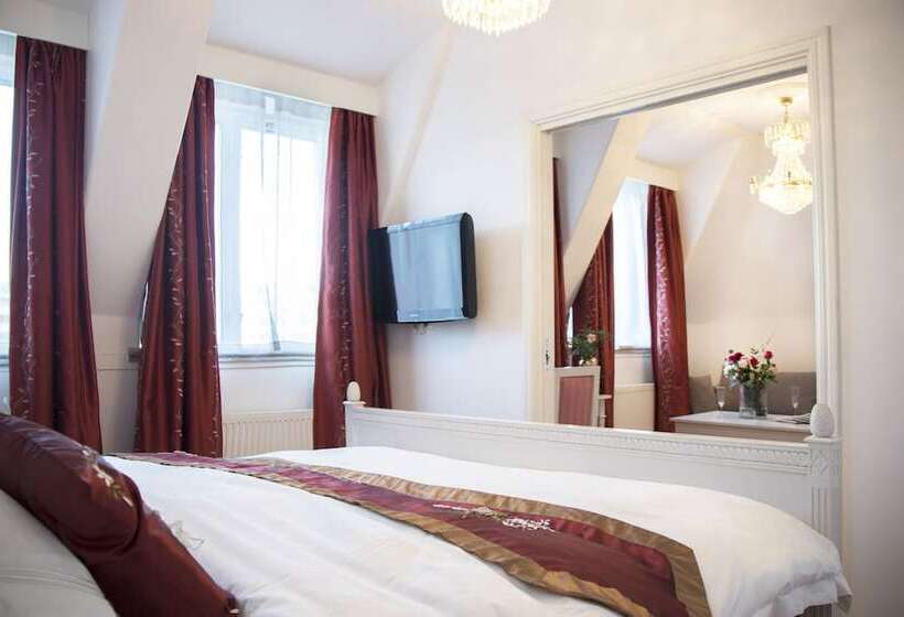 豪华家庭房间, Brommavik