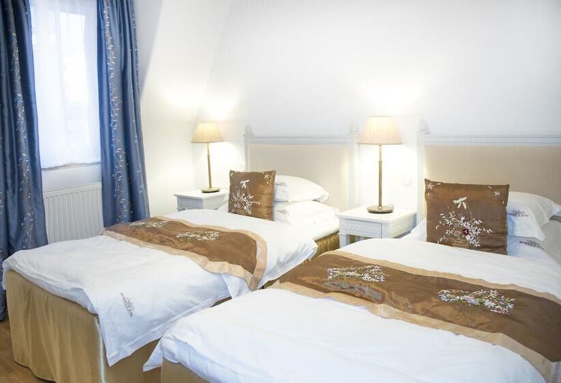 标准间, Brommavik