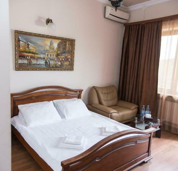 스탠다드 룸, Capital