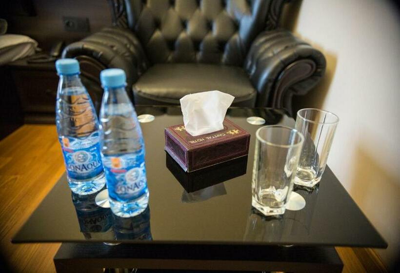 스탠다드 룸, Capital