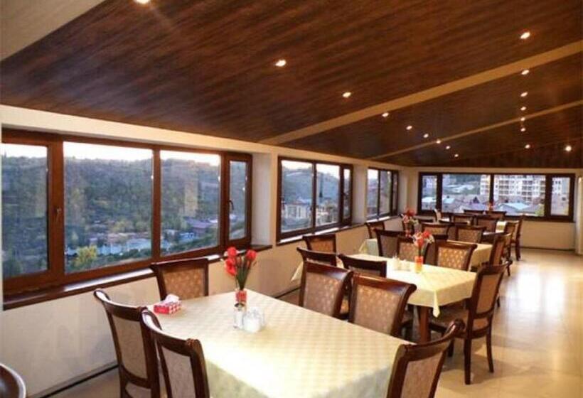 스탠다드 룸, Capital