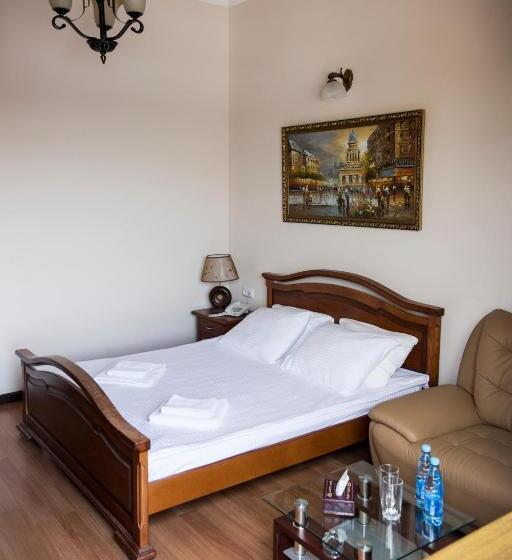 스탠다드 싱글 룸, Capital