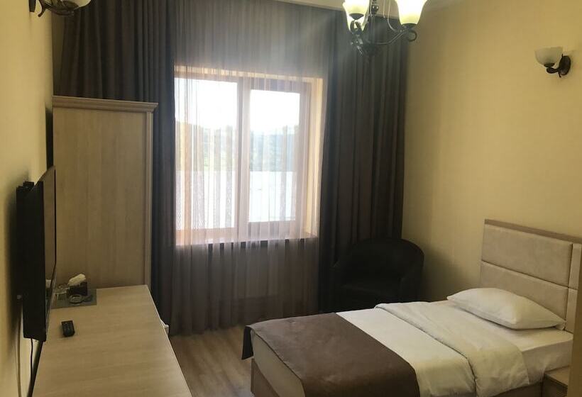 스탠다드 룸, Capital