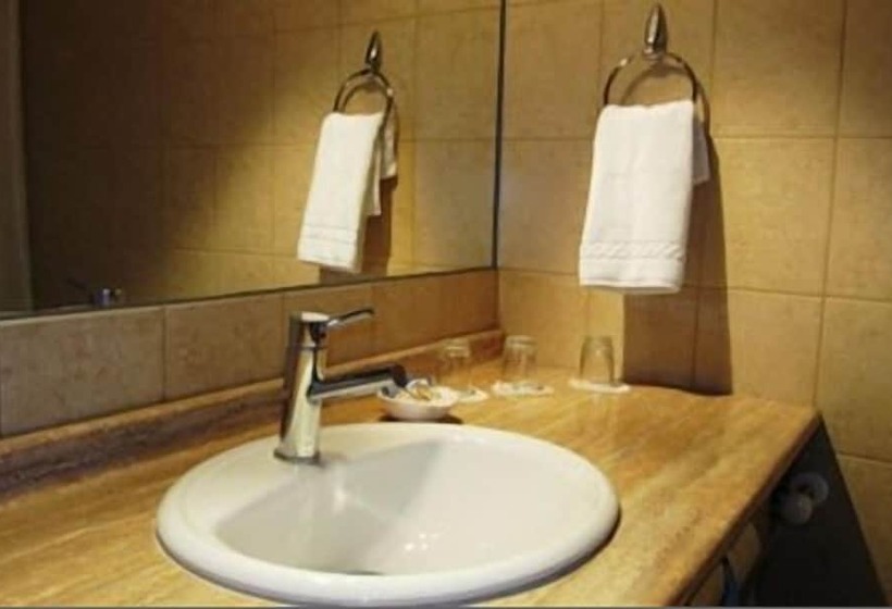 חדר סטנדרט לשלושה, Carpa Manzano