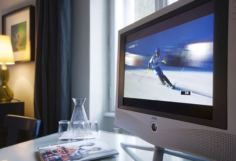 חדר בסיסי לשלושה, Das Regina Boutique