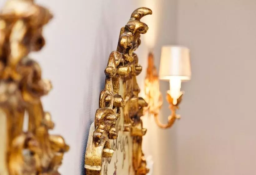 اتاق لوکس سه تخته, Das Regina Boutique