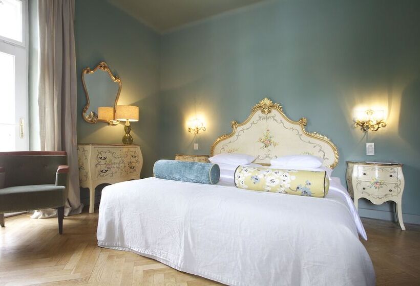 חדר דלוקס לשלושה, Das Regina Boutique