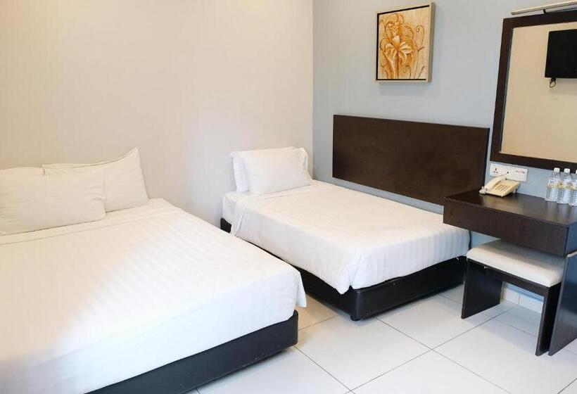 חדר משפחתי, De Era