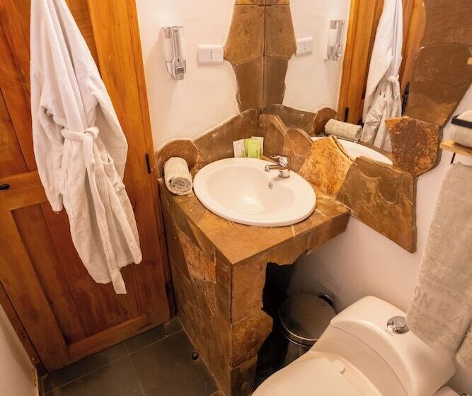 高级大房间, Don Raul