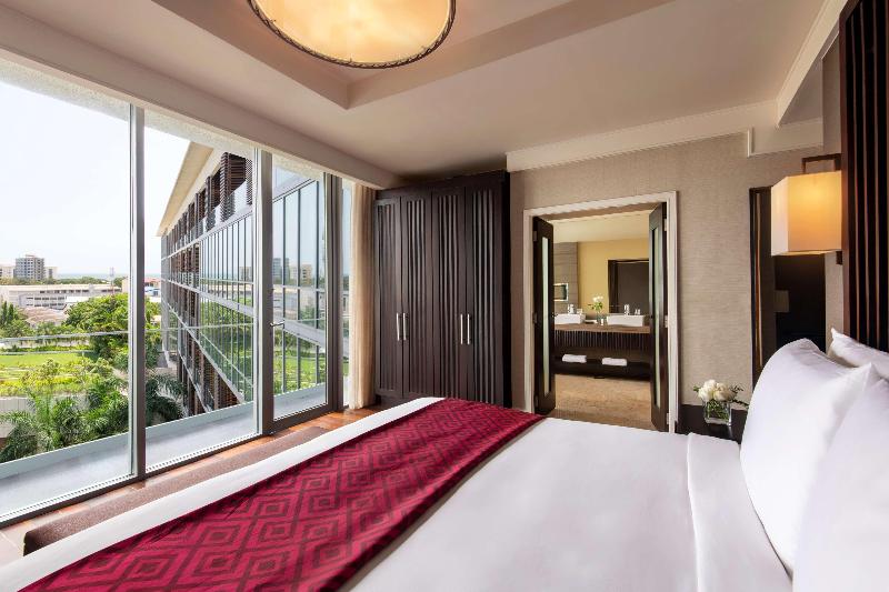 سوییت جونیور با چشم‌انداز استخر, Kempinski Hotel Gold Coast City