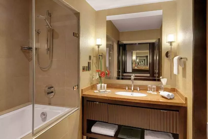 デラックスルーム, Kempinski Hotel Gold Coast City
