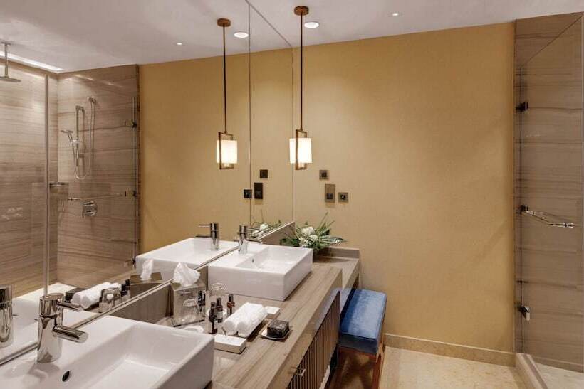 سوییت جونیور با چشم‌انداز شهر, Kempinski Hotel Gold Coast City