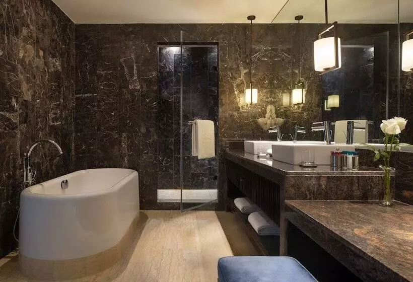 シティビュージュニアスイート, Kempinski Hotel Gold Coast City