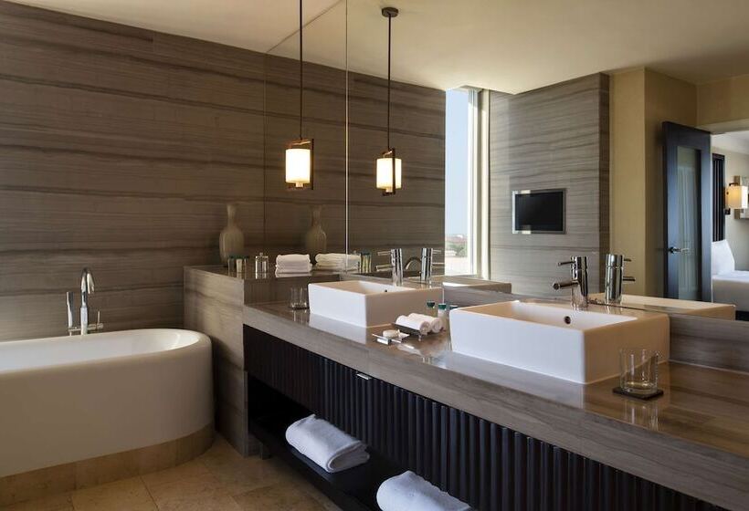 سوییت اجرایی, Kempinski Hotel Gold Coast City