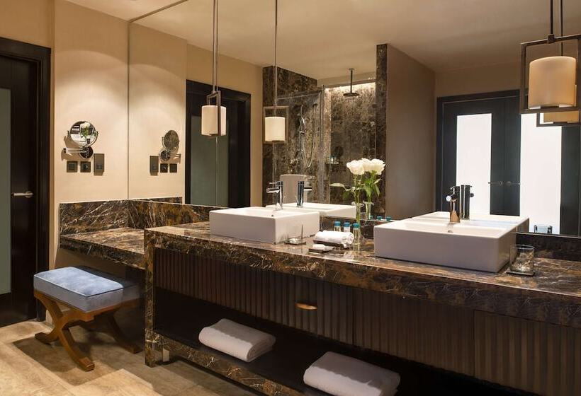 سوییت اجرایی, Kempinski Hotel Gold Coast City