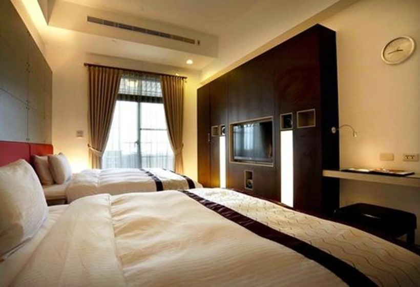 اتاق استاندارد چهار تخته, Master