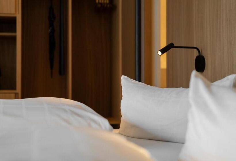 带阳台的豪华间, Posthotel Lechtal