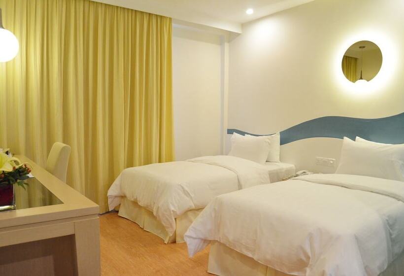 חדר סופריור, Oceania