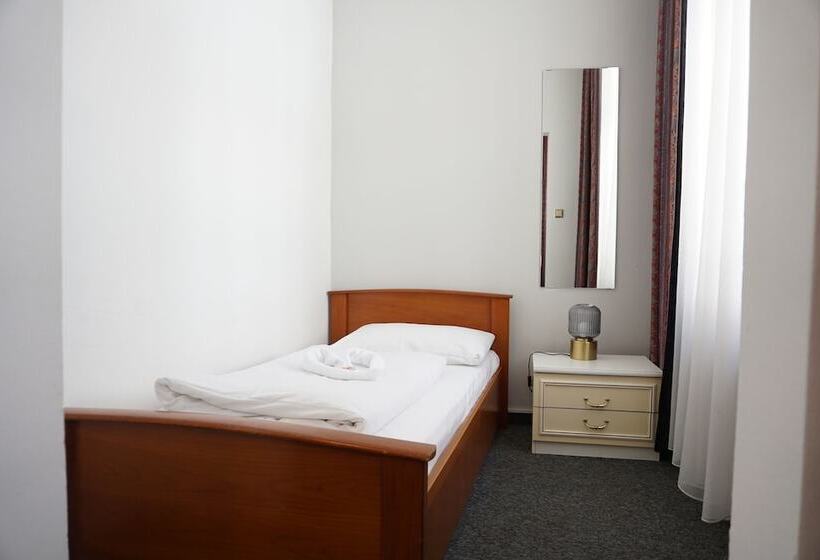 اتاق استاندارد یک نفره, Pension Lumes Self Check In