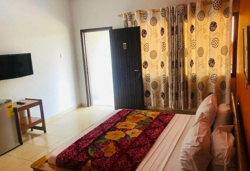 اتاق یک تخته با چشم‌انداز باغ, Rexmar