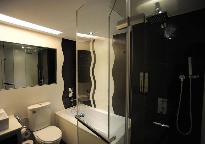 اتاق لوکس, Saual Keh