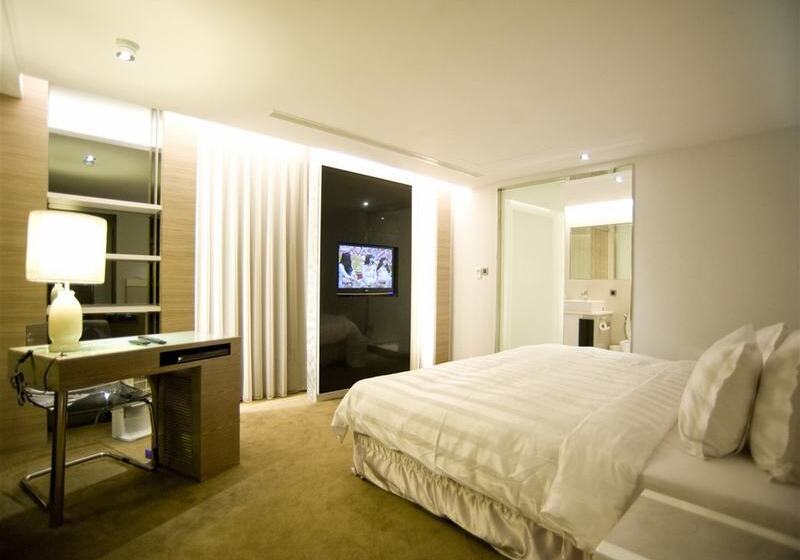 اتاق اجرایی, Saual Keh