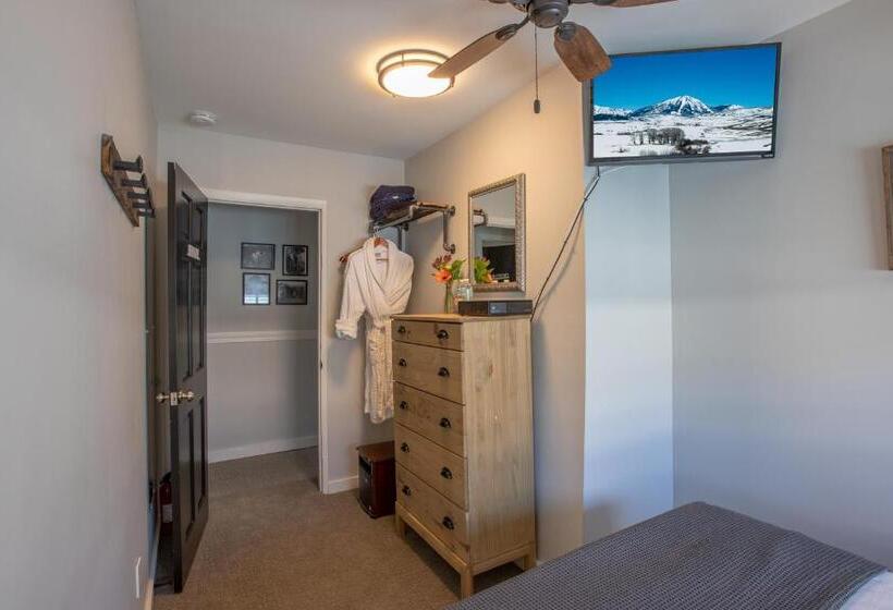 غرفة أساسية, Purple Mountain Bed & Breakfast & Spa