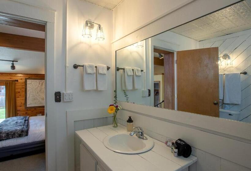 غرفة ديلوكس سرير كينج, Purple Mountain Bed & Breakfast & Spa