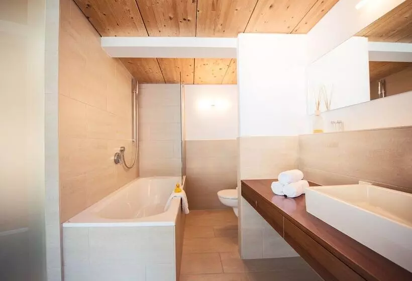 山の見えるジュニアスイート, Skihotel Galzig