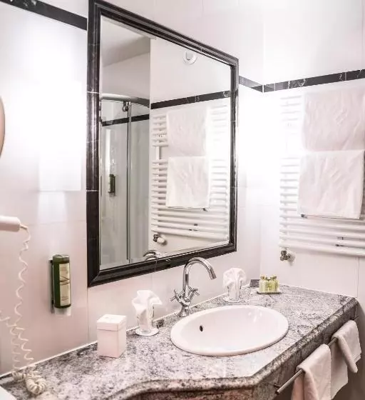Comfort room with balcony, Sport Und Wellnesshotel Held 4 Sterne Superior