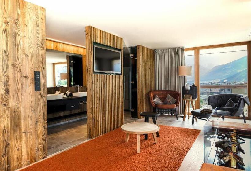 带露台的套间, Sport  Und Wellnesshotel Held 4 Sterne Superior