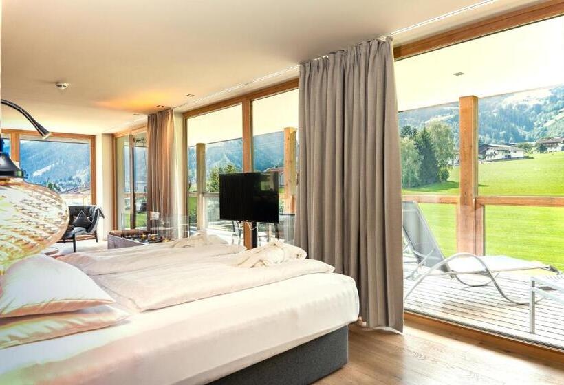 带露台的套间, Sport  Und Wellnesshotel Held 4 Sterne Superior