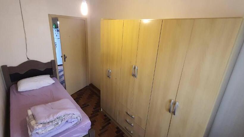 חדר סטנדרד יחיד חדר אמבטיה משותף, Hostel Caxias Do Sul