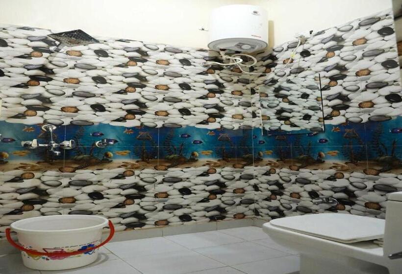 Трехместный Номер Классика, O Hmi International