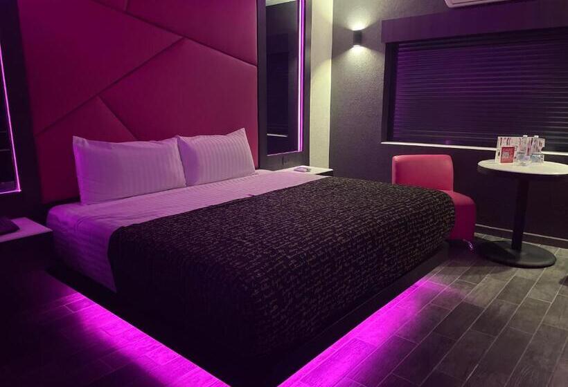 Полулюкс, Passion Secrets Villas And Suites