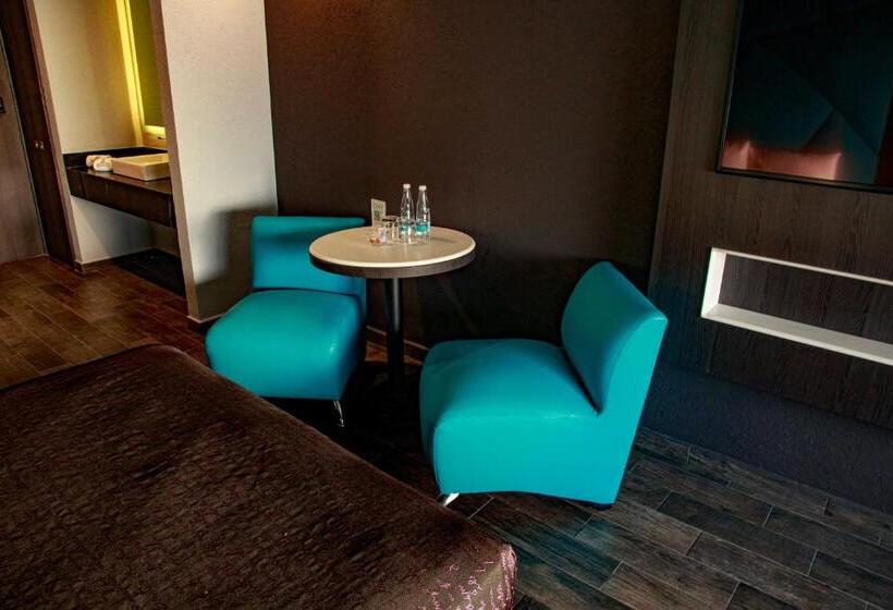 Полулюкс Повышенной Комфортности, Passion Secrets Villas And Suites