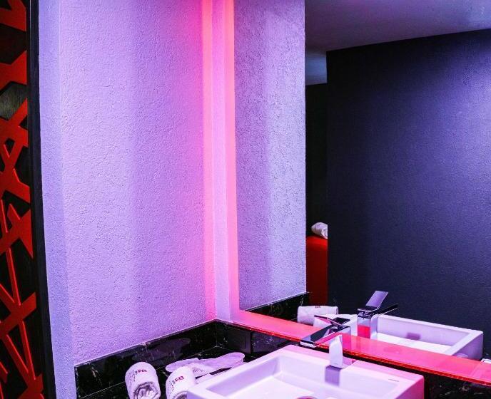 Полулюкс, Passion Secrets Villas And Suites